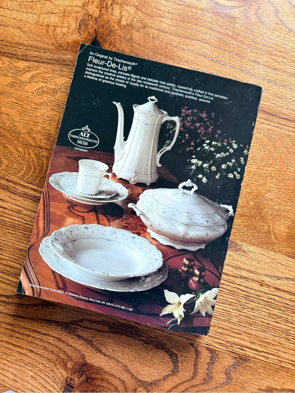Vintage Modern Bride Magazine October/November 1988- 391 pages - Picture 9 of 12